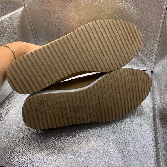 Torrid Lace-Up Sport Bottom Oxford (WW) size 11WW platform F7 - Picture 10 of 10